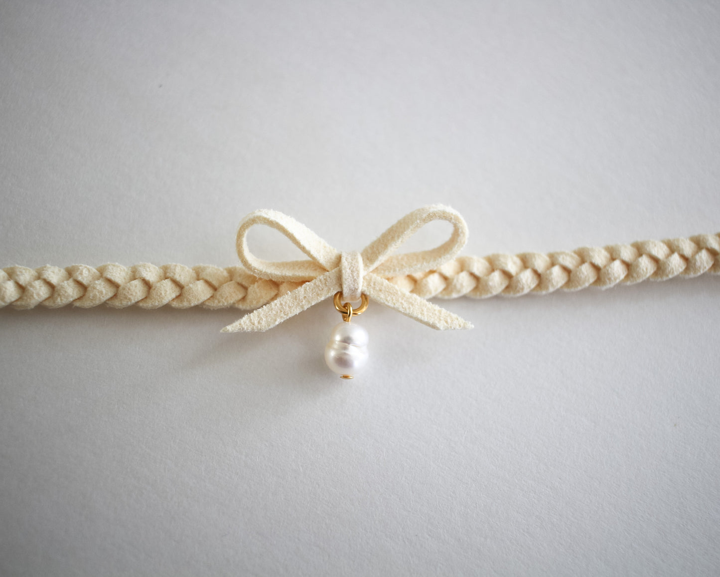 Freshwater Pearl Bow Bracelet | B-Day Collection