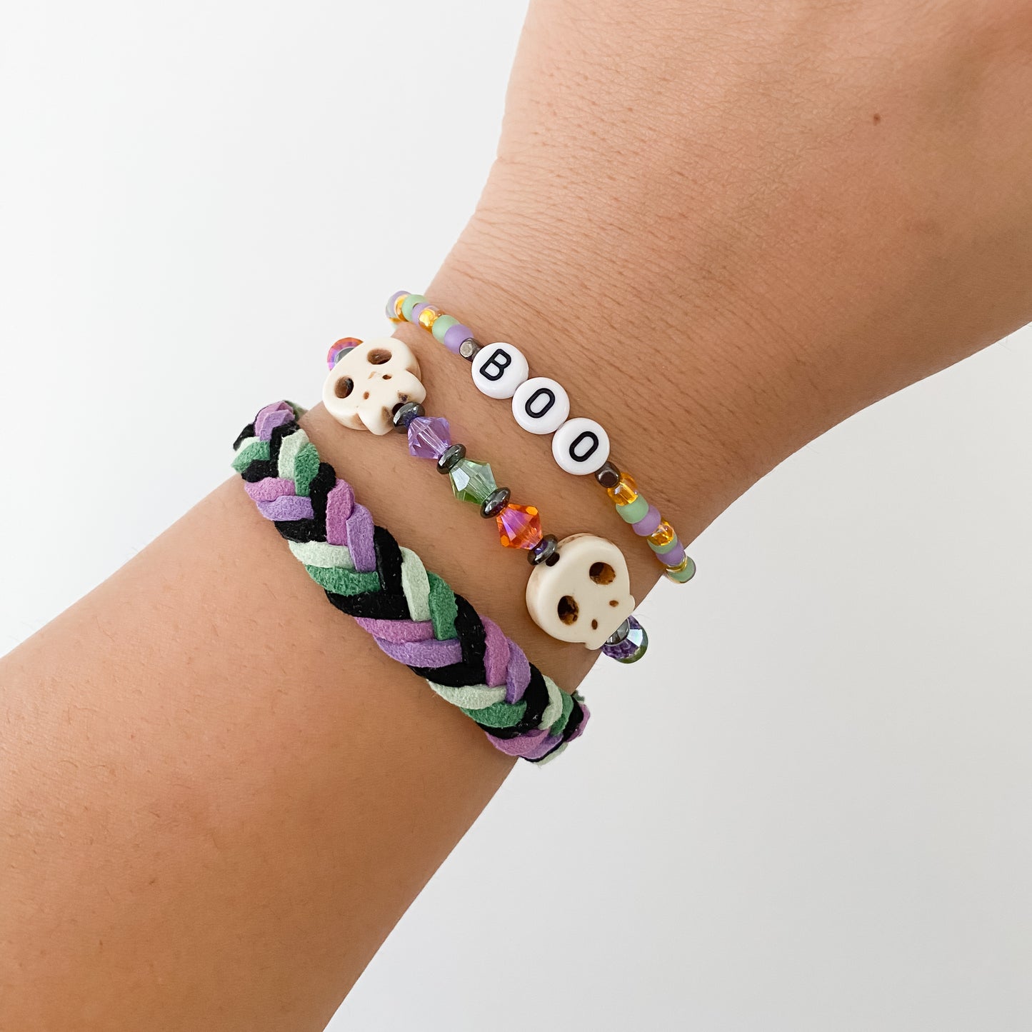 Howlite Skull Crystal Bracelet | Colorful Crystal Beads